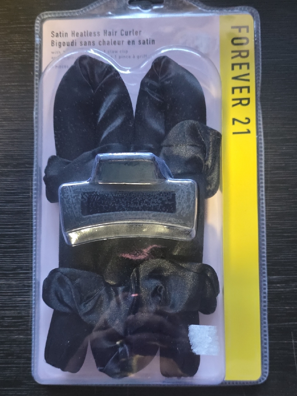 Forever 21 Black Satin Heatless Hair Curler Set